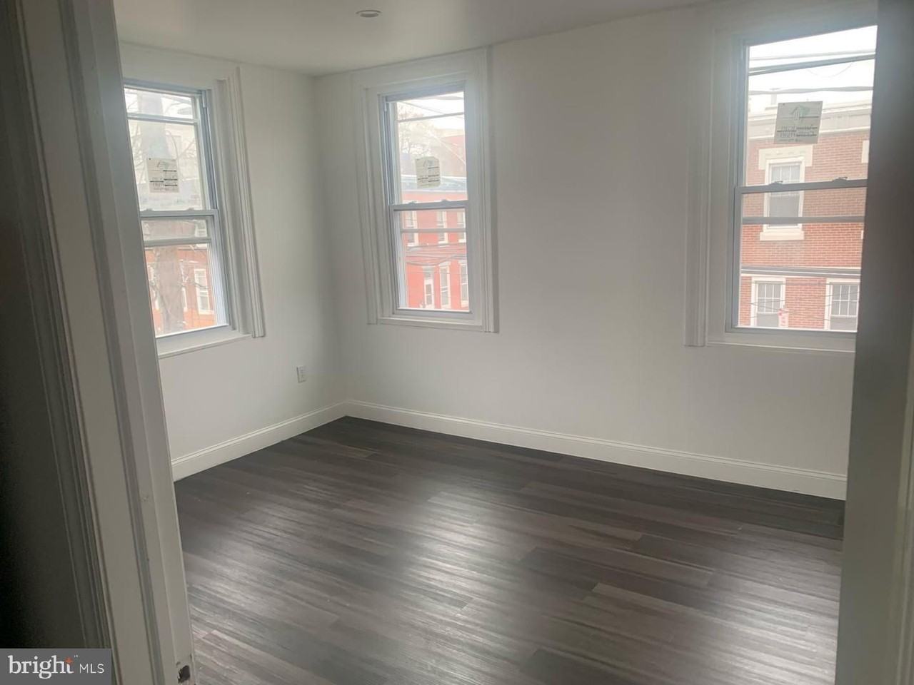 1770 N Mascher St - Photo 2 of 3