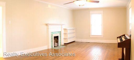 1111 Eleanor St - Photo 2 of 17