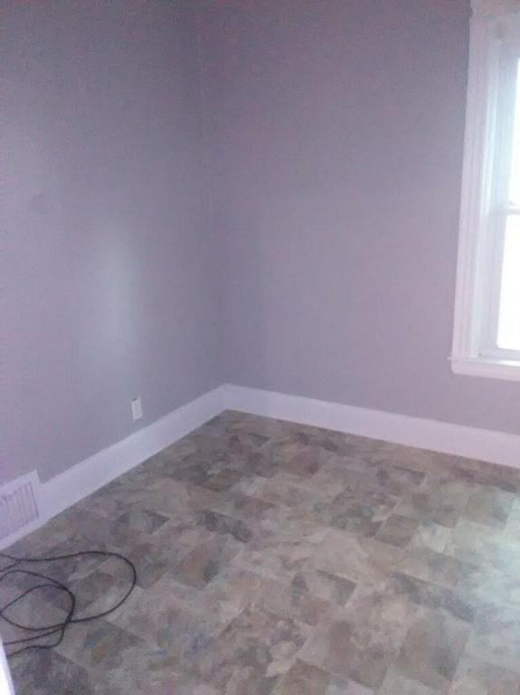 717 Albany St - Photo 6 of 10