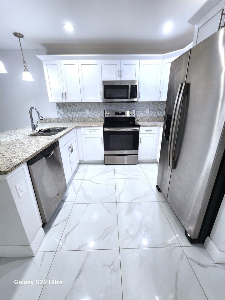 4428 15th St Sw - Photo 3 of 32