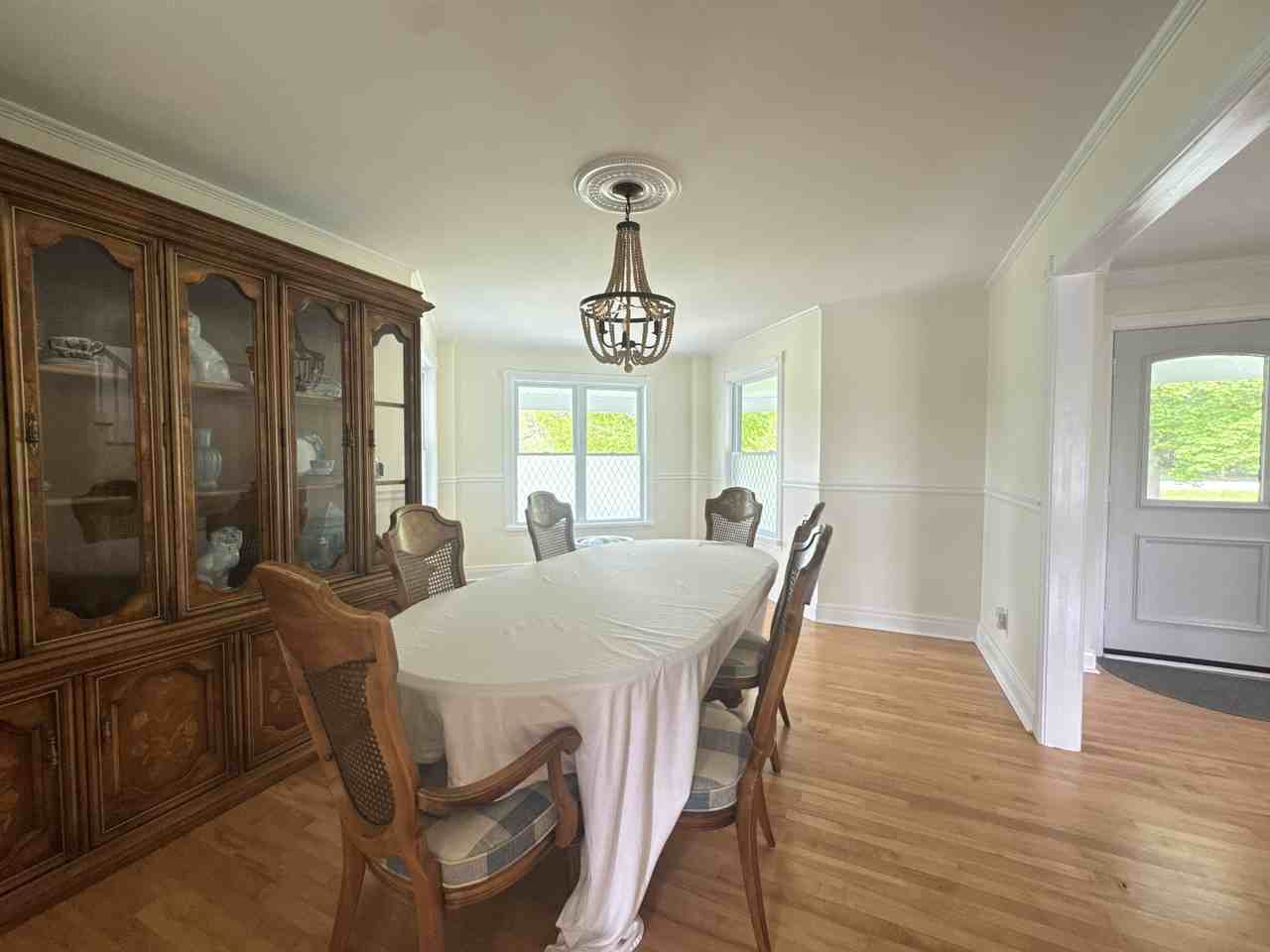 8 Empress Drive (HA) - 1 - Photo 3 of 22