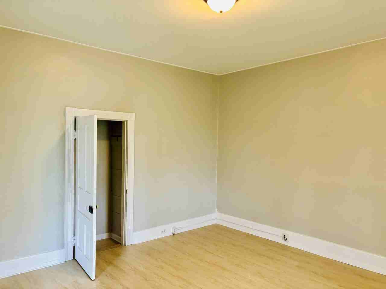 1822 Highland Ave #2 - Photo 6 of 10