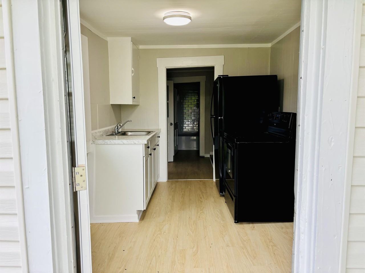 1822 Highland Ave #2 - Photo 5 of 10