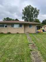 7014-7016 N Manor Dr - Photo 1 of 1