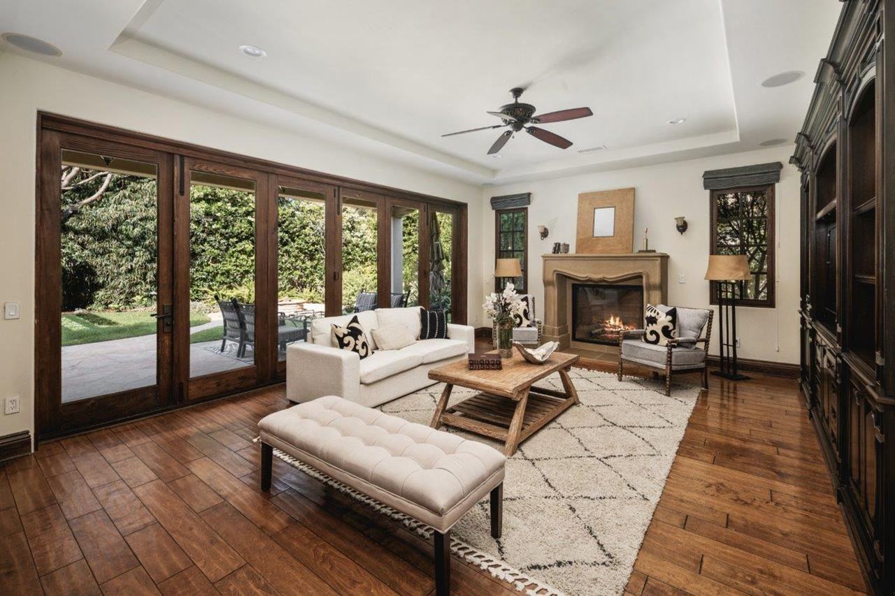 267 Elderberry Dr - Photo 2 of 21