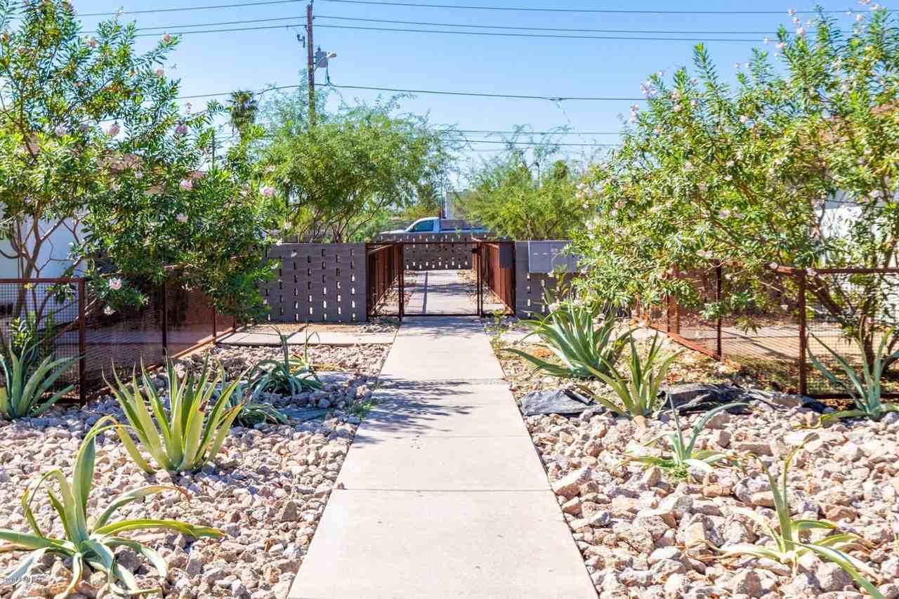 1021 E Mckinley St - Photo 2 of 10