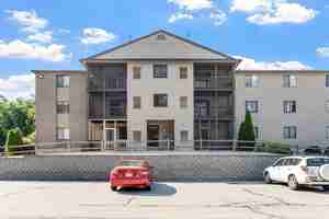 featured image of 10 Village Ln #9