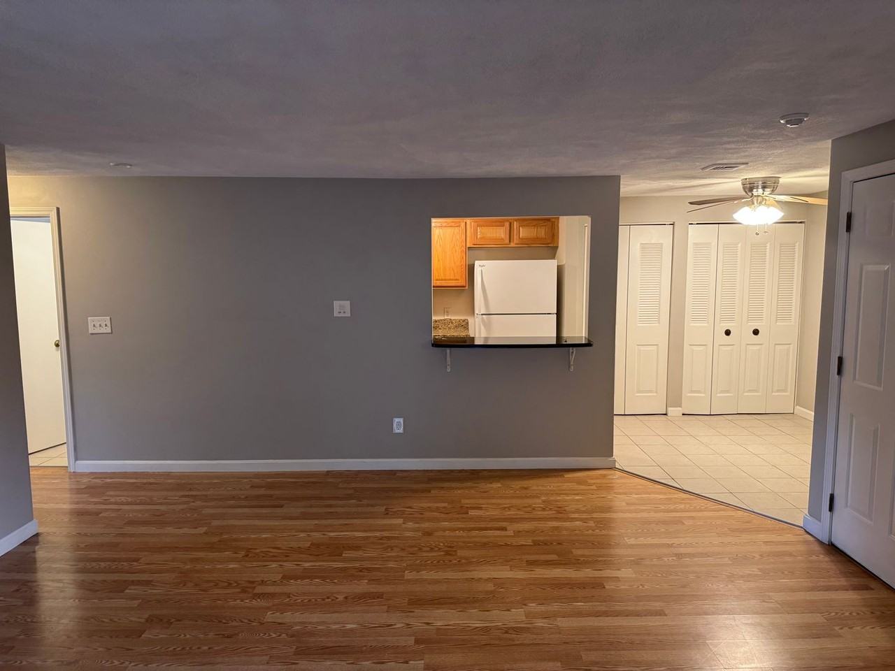 10 Village Ln #9 - Photo 3 of 26