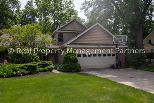 916 Bowes Rd - Photo 1 of 1