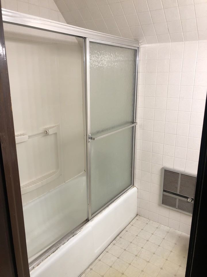 95 N Whittlesey Ave #3 - Photo 2 of 5