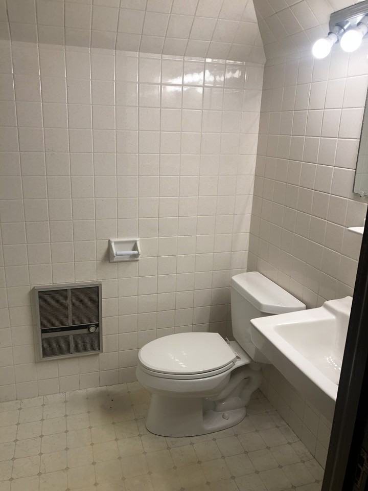 95 N Whittlesey Ave #3 - Photo 3 of 5