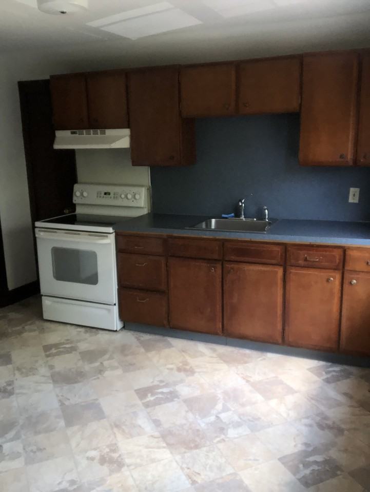 95 N Whittlesey Ave #3 - Photo 4 of 5