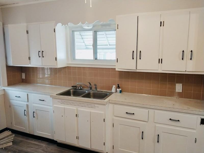 46 Brighton Dr - Photo 3 of 10