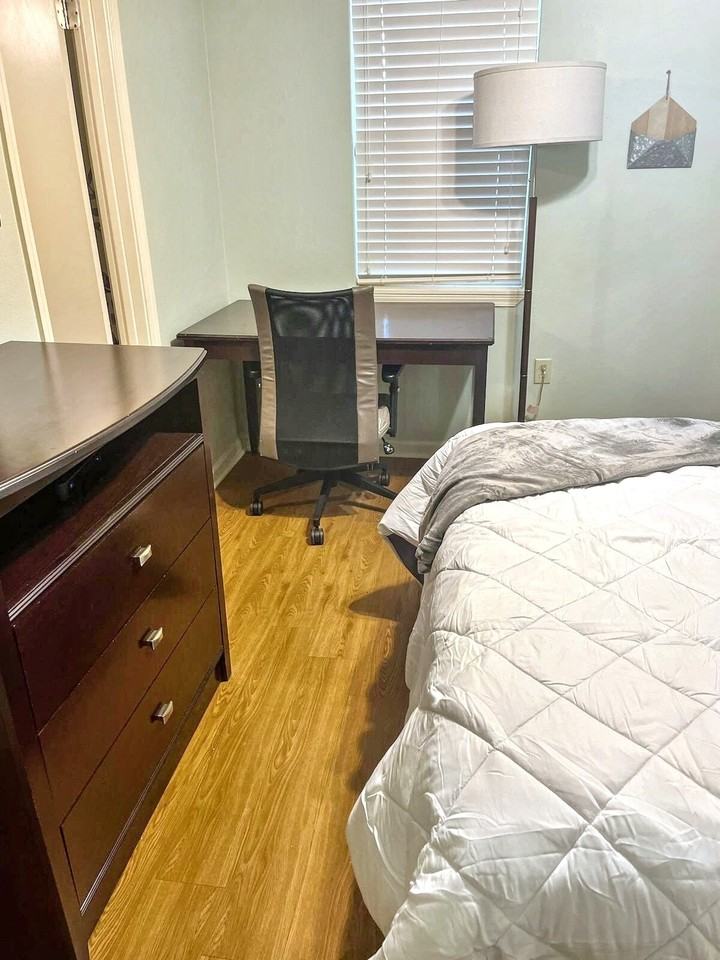 121 North Jackson Street - Photo 6 of 13