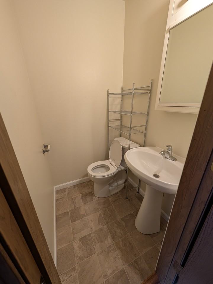 2 Curtis Court - Photo 3 of 8