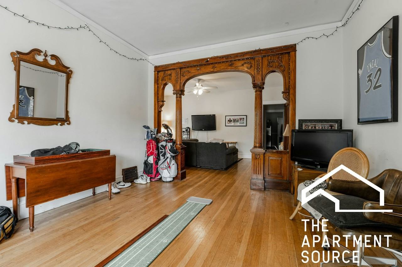 3010 North Greenview Avenue, Unit 1F - Photo 7 of 17