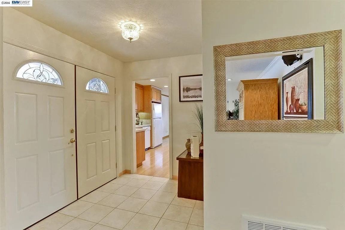 4165 Sabio Ct - Photo 3 of 20