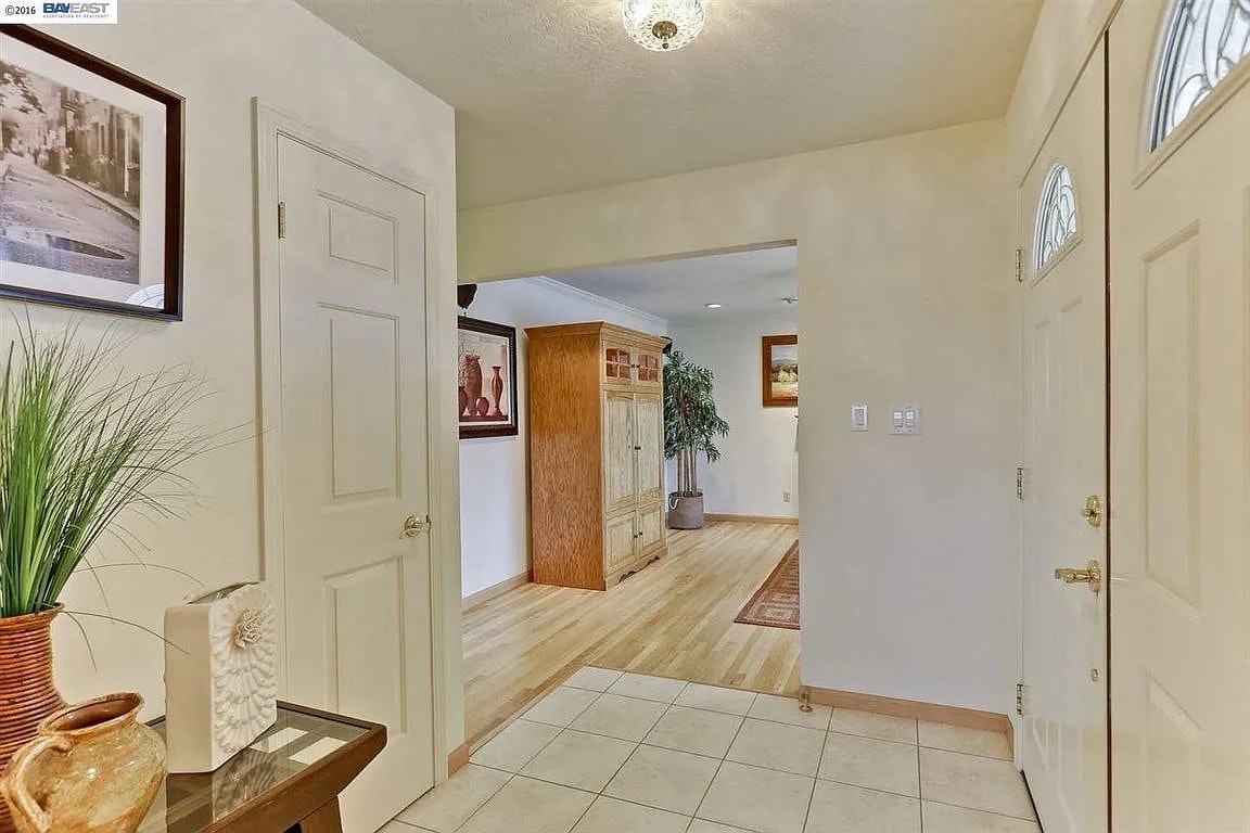 4165 Sabio Court - Photo 4 of 19