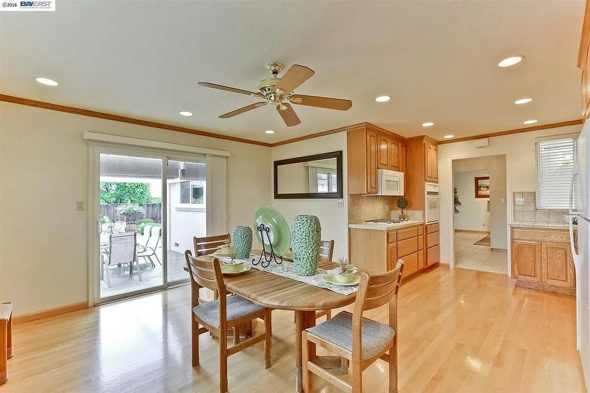 4165 Sabio Court - Photo 7 of 19