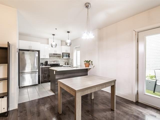 70 Rue Saint-Ferdinand - Photo 3 of 13
