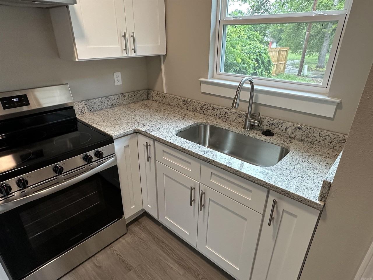 1523B S Cedar St - Photo 7 of 22