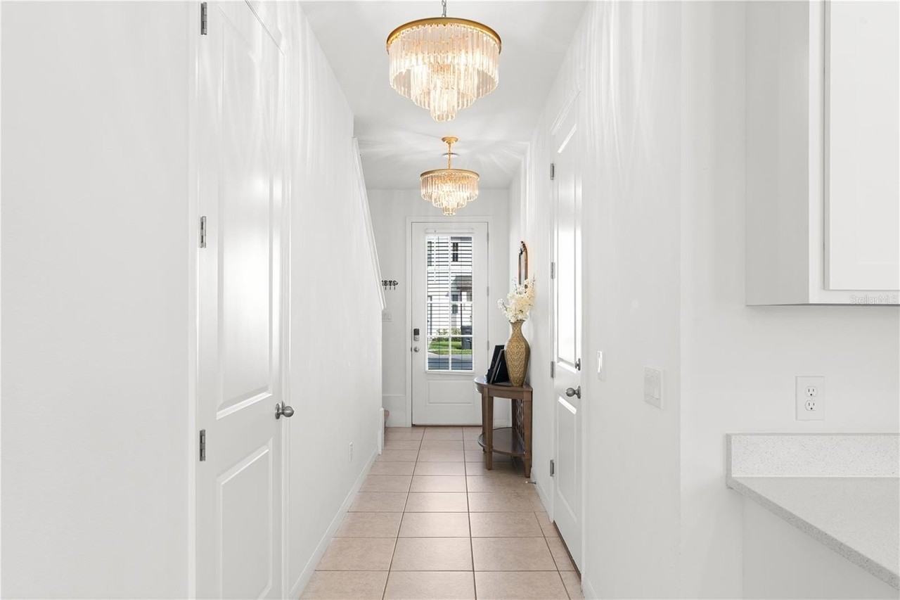 840 Longboat Dr - Photo 3 of 29