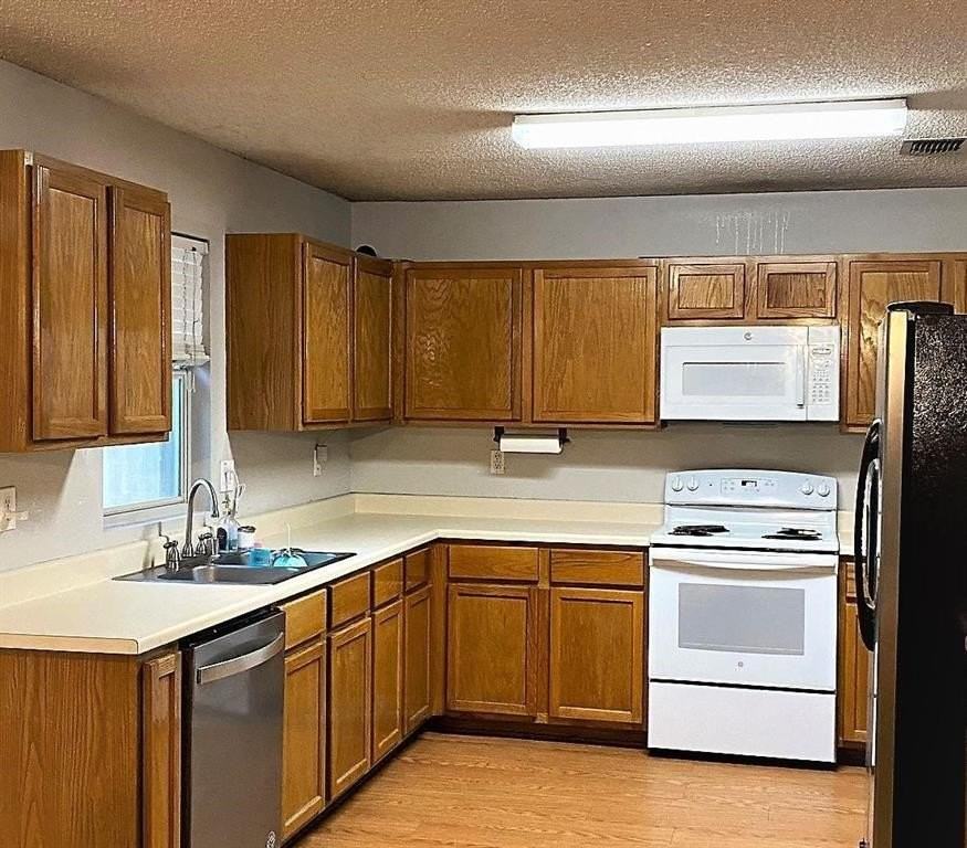 1807 Spinnaker Way - Photo 6 of 17