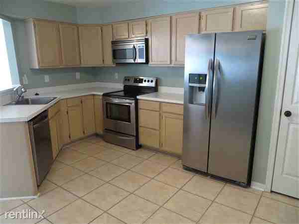 4149 Maple Path Cir - Photo 3 of 8