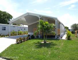 709 Lark Dr - Photo 1 of 1