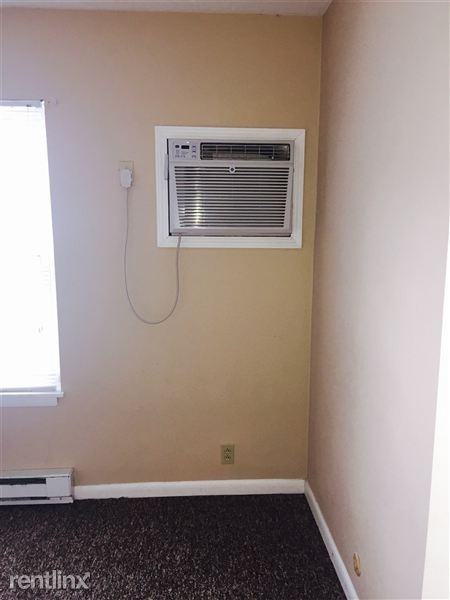 1250 North St - Photo 3 of 9