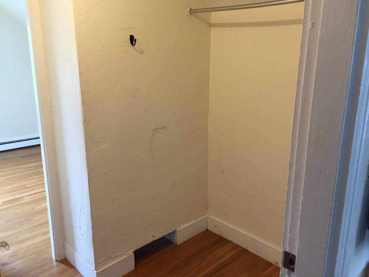 Beacon St - Photo 4 of 7