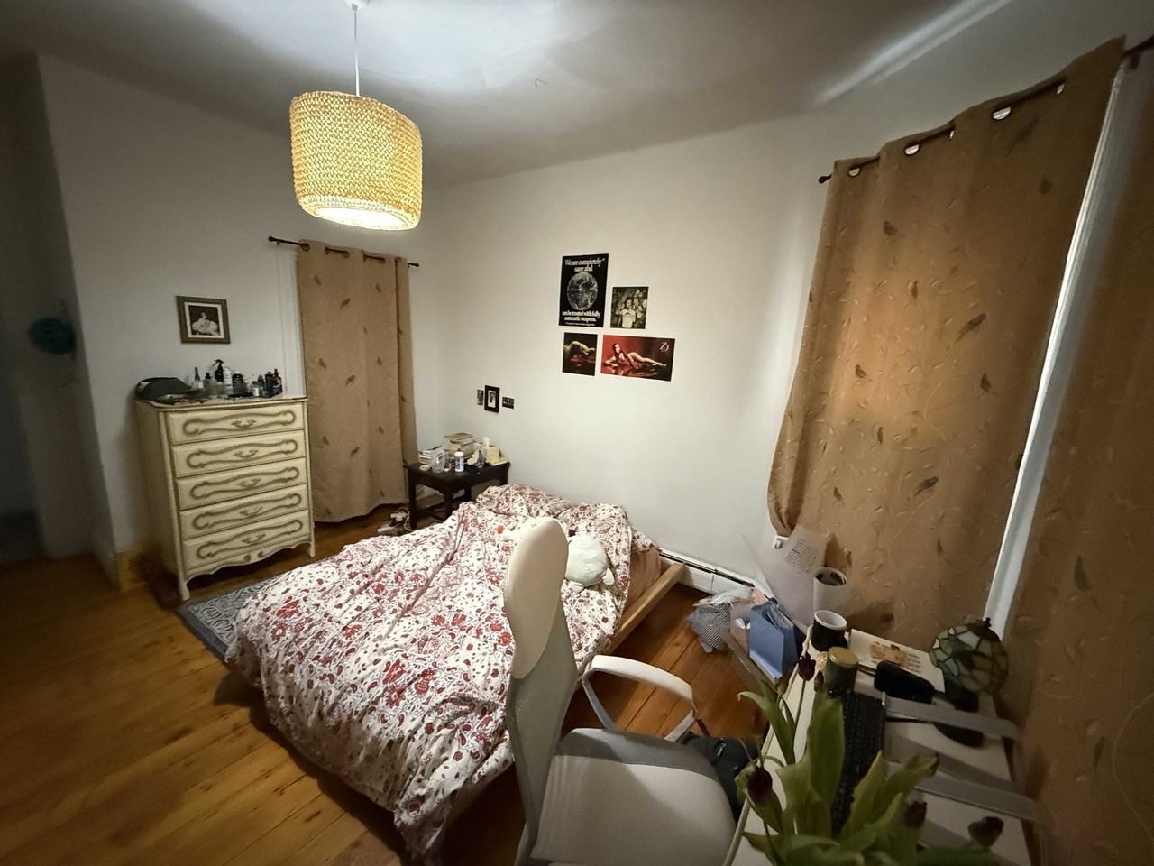 Broadway - Photo 2 of 11