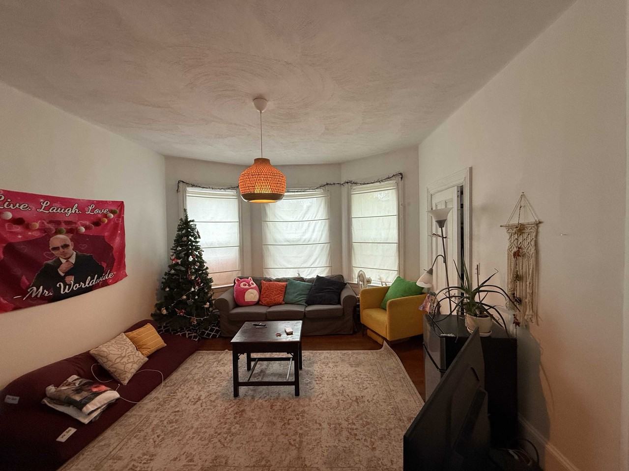 Broadway - Photo 7 of 11