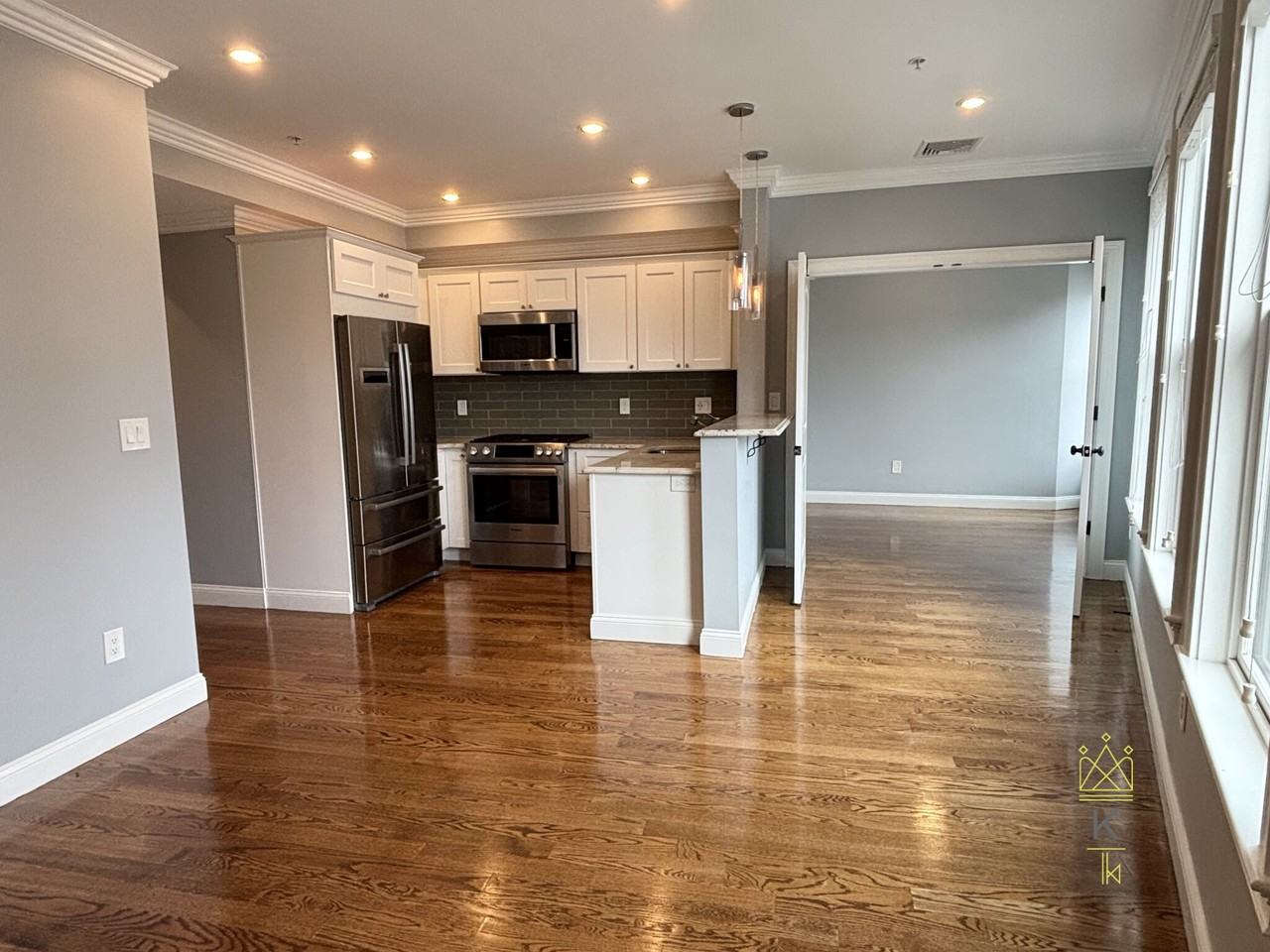38 Hyde Park Ave #5 - Photo 2 of 25