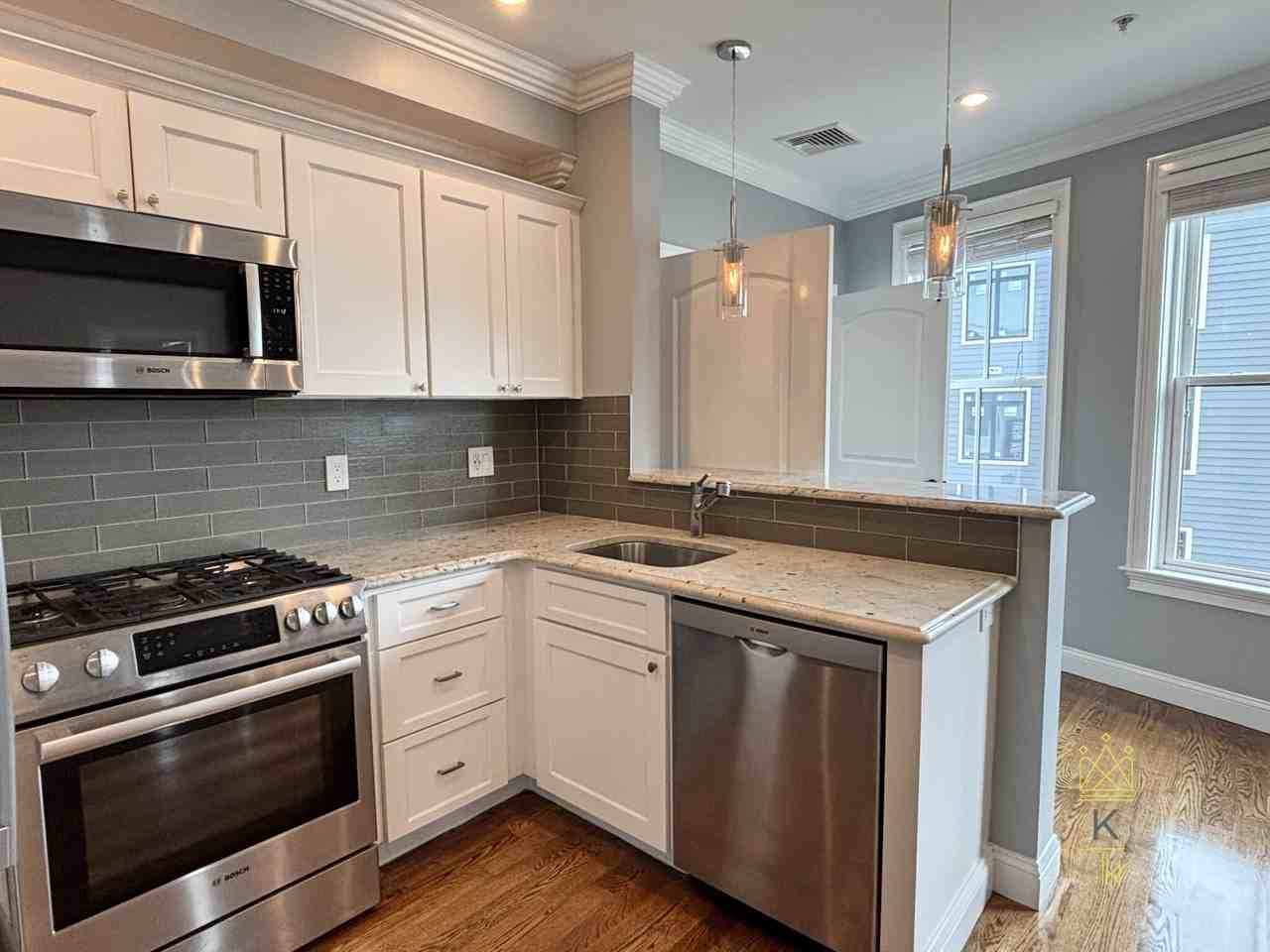 38 Hyde Park Ave #5 - Photo 4 of 25