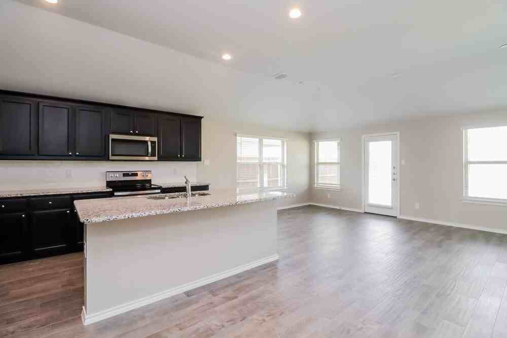 11804 Castleford Way - Photo 7 of 16