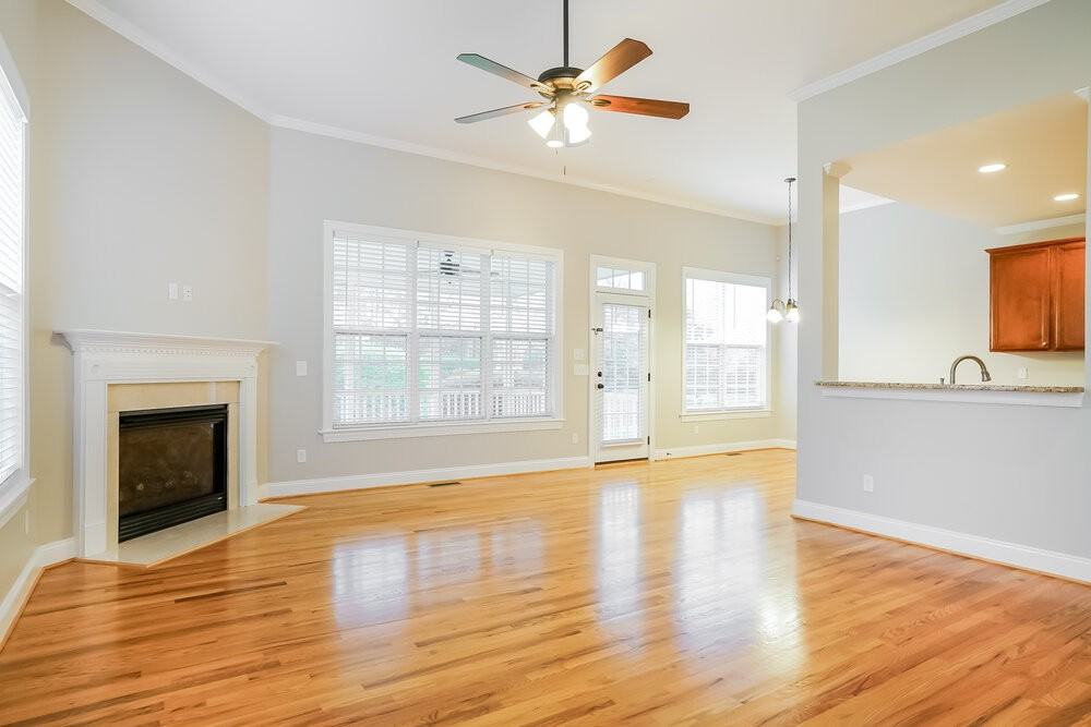 621 Canvas Dr - Photo 4 of 17