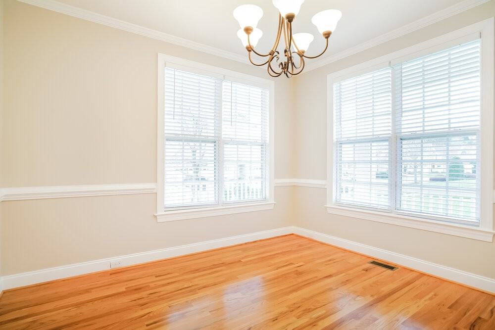 621 Canvas Dr - Photo 5 of 17