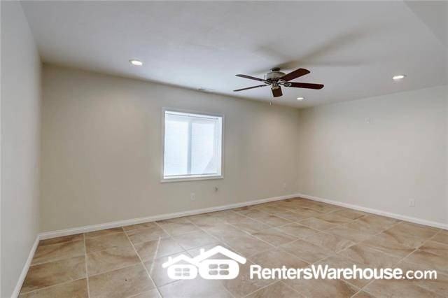 3836 Lloyd St - Photo 5 of 31