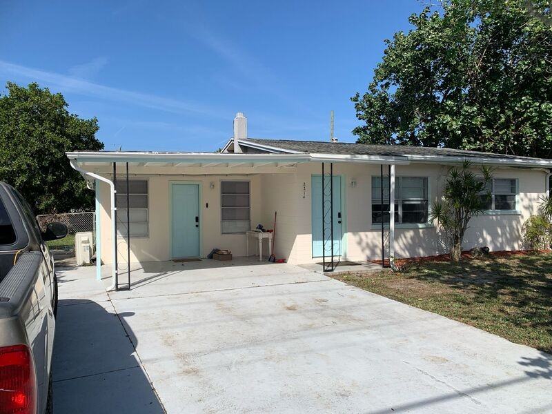 2214 Post Rd #1 - Photo 2 of 6