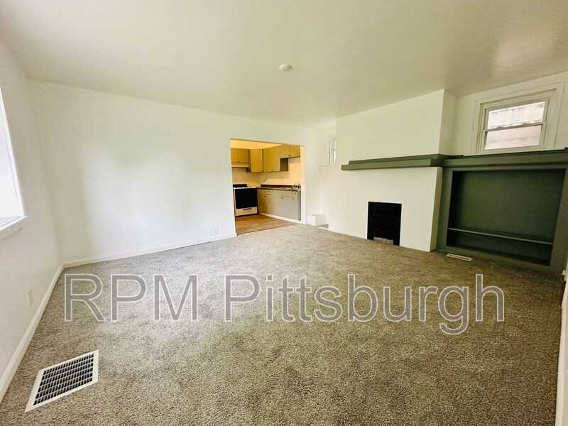 42 Climax St - Photo 3 of 14