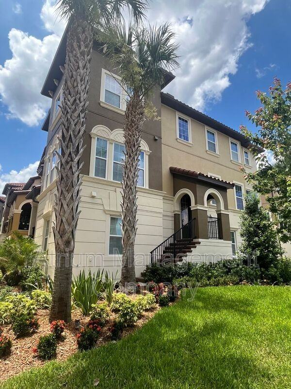 1000 Parma Cir - Photo 2 of 17