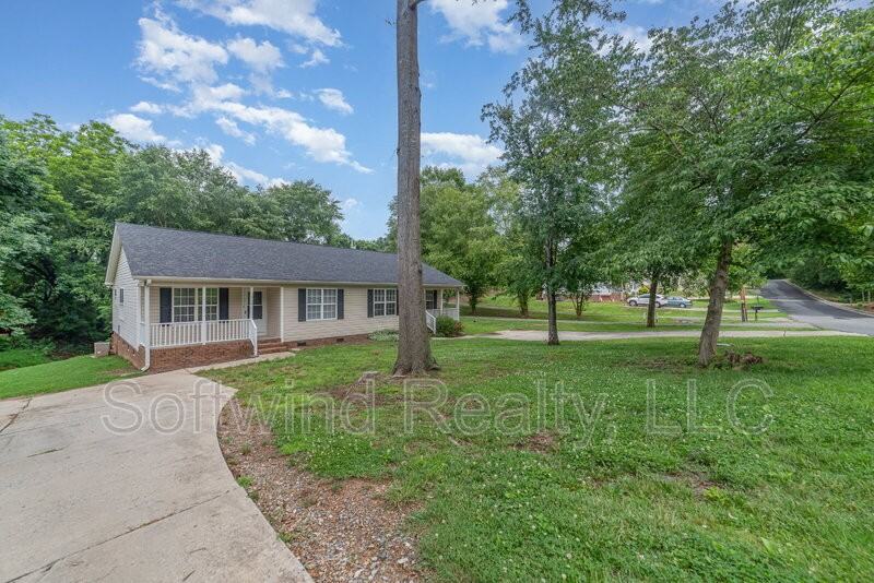 1515 Elmwood Ave - Photo 2 of 20