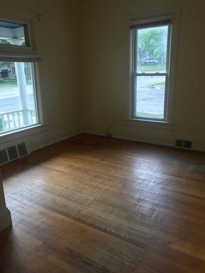 518 Washtenaw Ave. - Photo 6 of 26