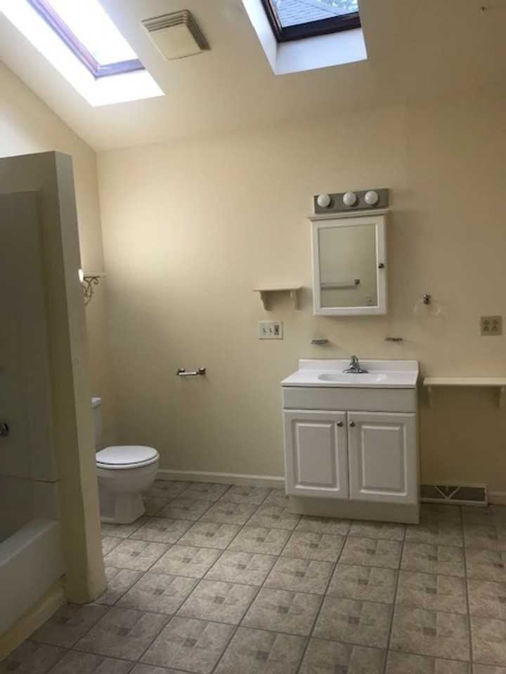 518 Washtenaw Ave. - Photo 7 of 26