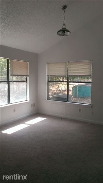 207 Orchard St - Photo 3 of 21