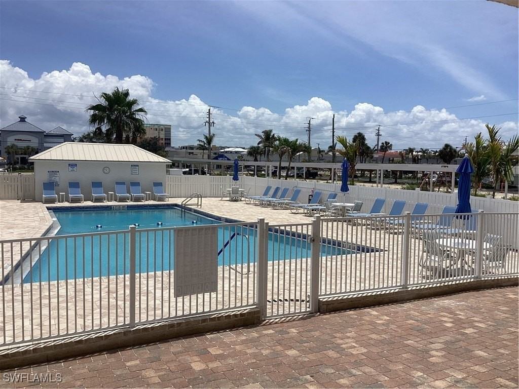 6900 Estero Blvd Apt 508 #508 - Photo 4 of 36