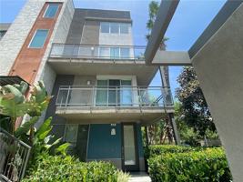 featured image of 270 Rockefeller