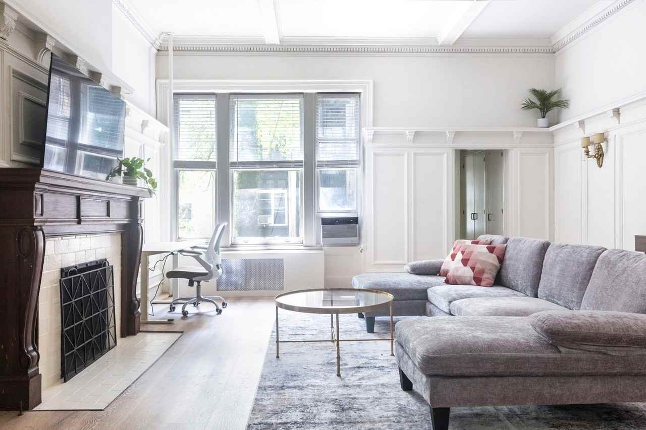 308 W 107th St #1239985P - Photo 2 of 22