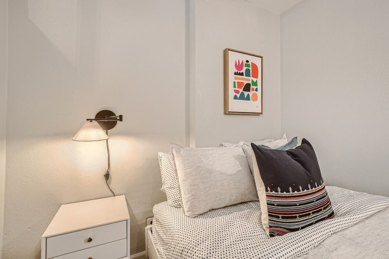 1073 N Downing St #1026256P - Photo 2 of 32